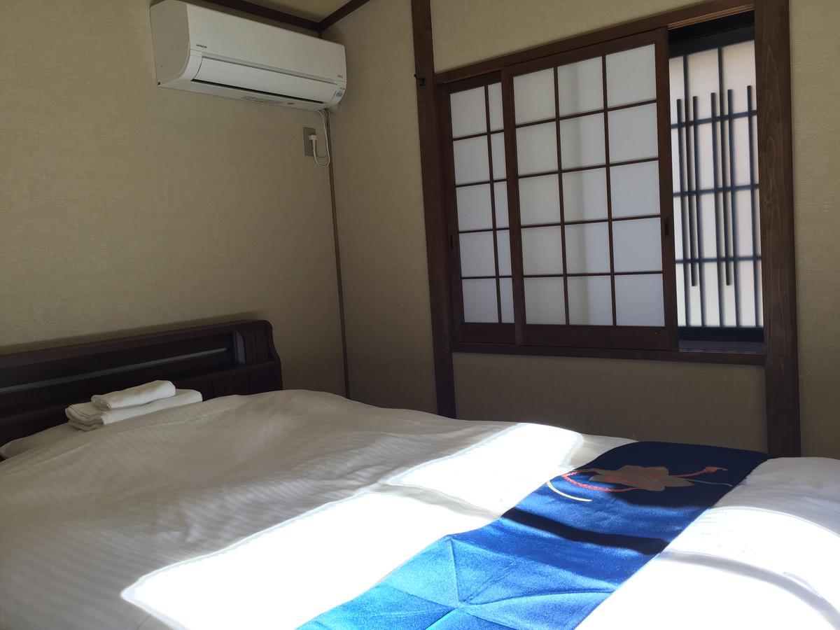 Kumo Machiya Leaves Kyoto